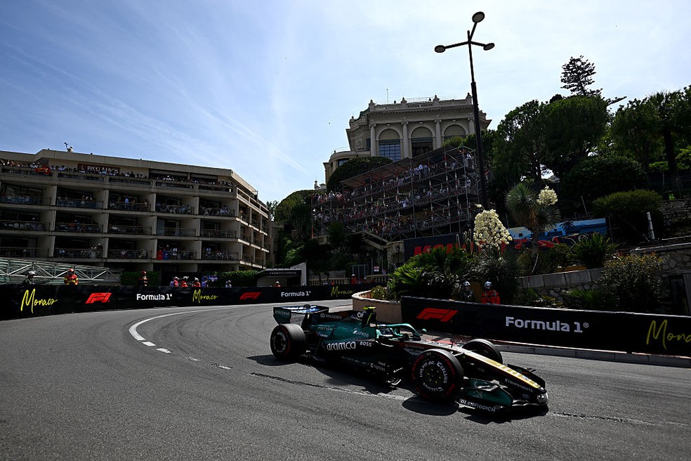Fernando Alonso terminou em décimo no GP de Mônaco