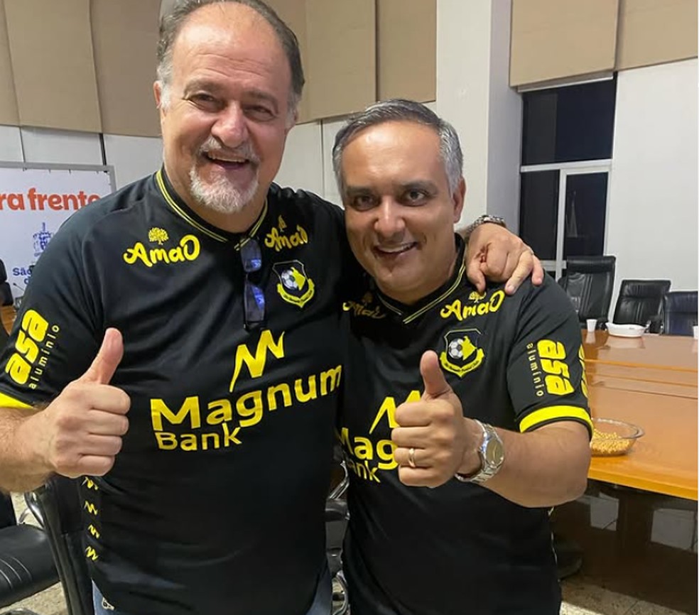 Edinho Montemor, fundador do São Bernardo, ao lado de Marcelo Lima, atual prefeito da cidade — Foto: Reprodução/Instagram