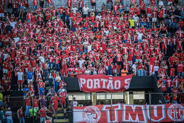 Minist&eacute;rio P&uacute;blico suspende torcida organizada do Ame?rica-RN por sete jogos &mdash; Foto: Gabriel Leite/Am&eacute;rica FC