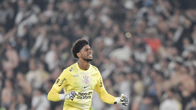 Hugo Souza em Vasco x Corinthians