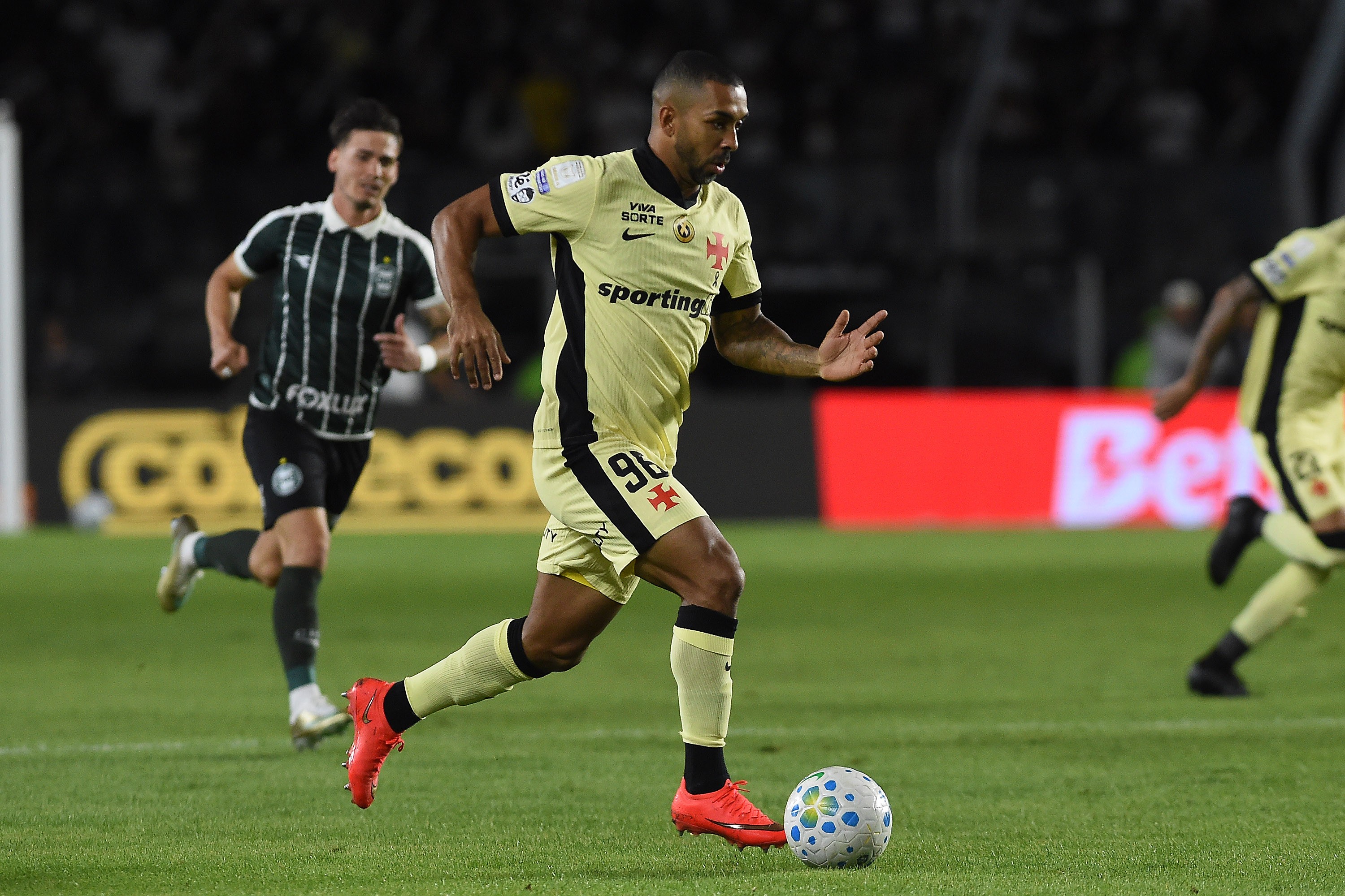 Escalação do Vasco: Paulo Henrique treina, mas é dúvida para começar o jogo contra o Boca Juniors