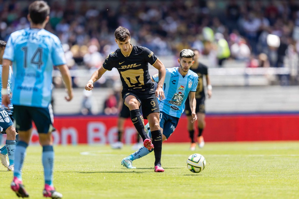 Juan Dinenno, reforço do Cruzeiro, em ação pelo Pumas — Foto: Divulgação/Pumas