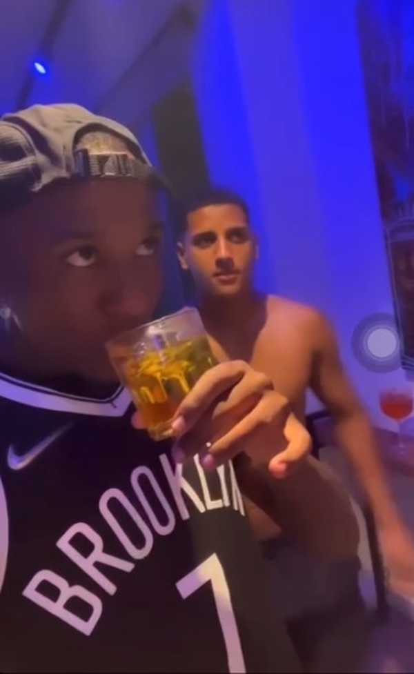 Vídeo de João Pedro e Fernando em festa gera repercussão no Cruzeiro