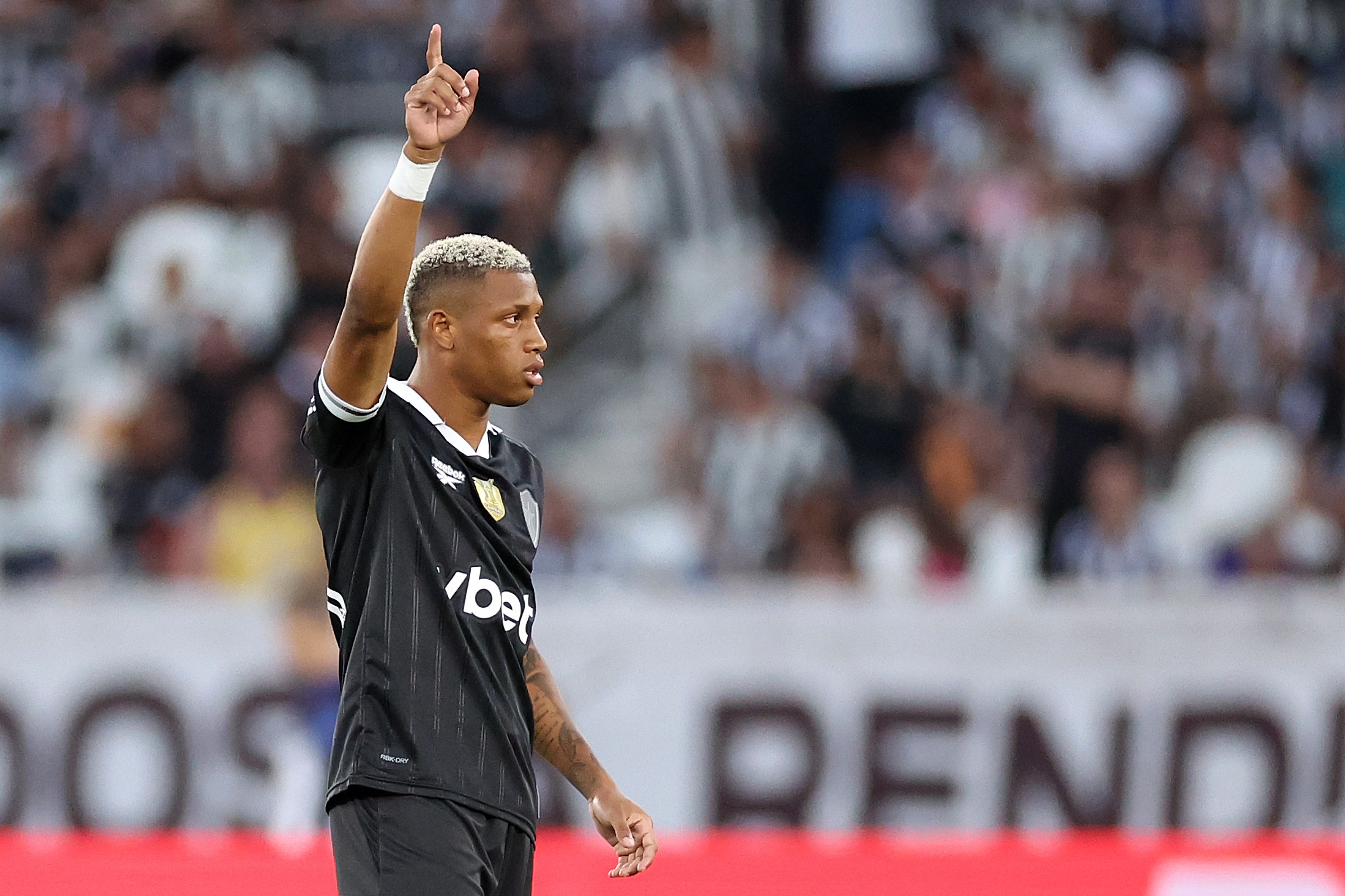 Danilo e Vitinho, do Botafogo, são novidades de Ancelotti na pré-lista da Seleção