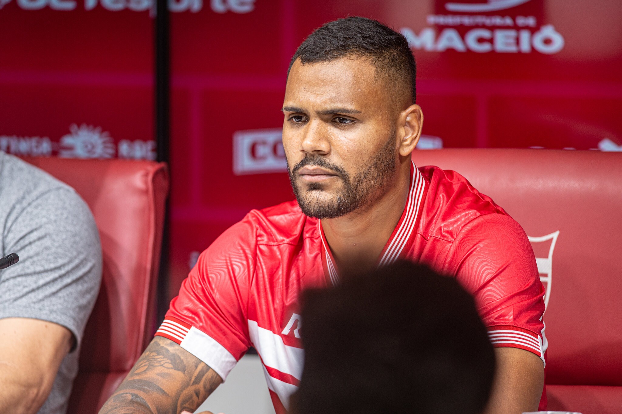 Escalação do CRB: Mikael sente dores na panturrilha e não deve jogar contra o Londrina