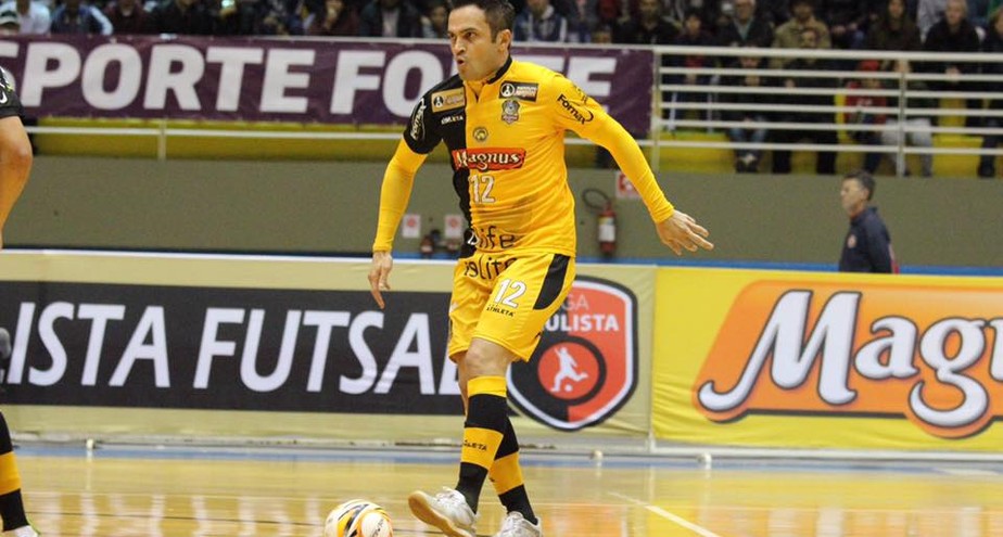 Tenis futsal falcao best sale 2017