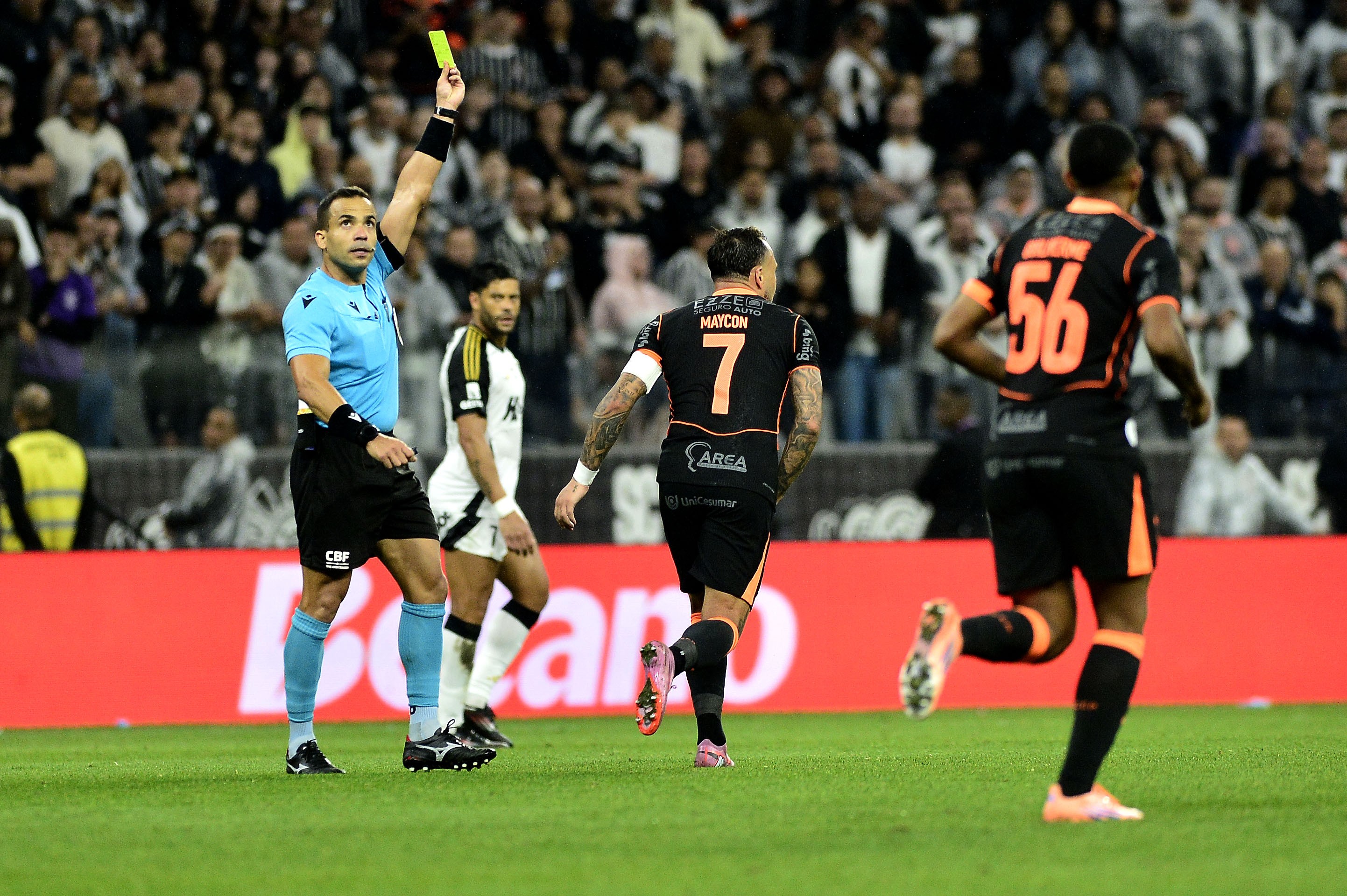 Cartões em excesso: Corinthians enfrenta sexto jogo seguido com desfalques por suspensões