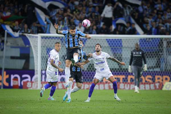 Grêmio perderá dois laterais e solicitará jovem da Seleção sub-20.
