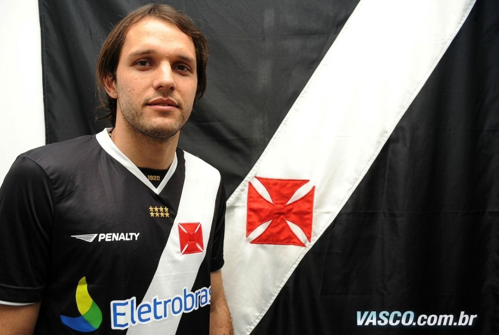 Caso raro na Argentina, brasileiro ex-Vasco assume Independiente; veja outros