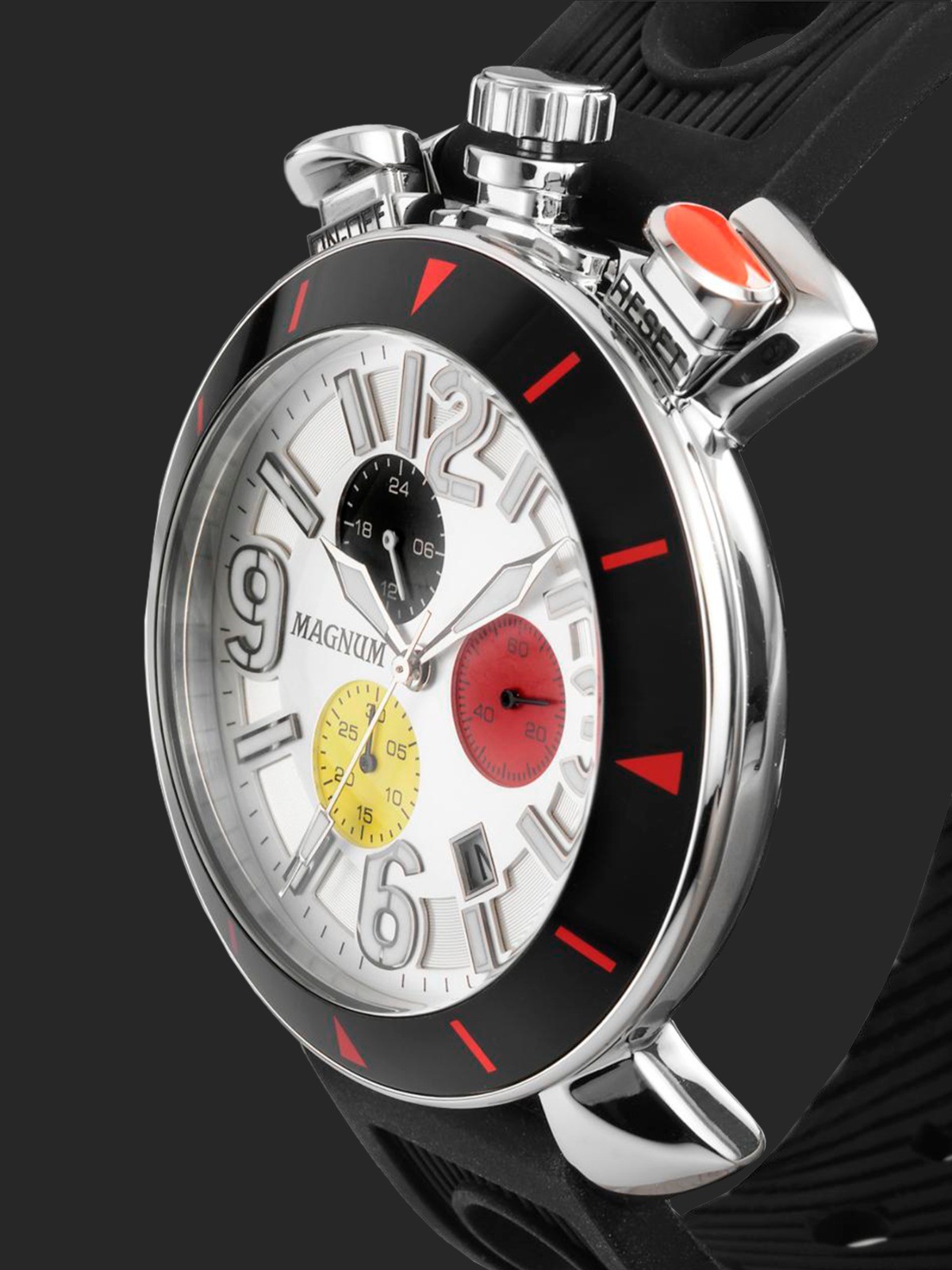 Goleiro do Corinthians, Hugo Souza, lança relógio exclusivo; saiba o preço e veja fotos especiais