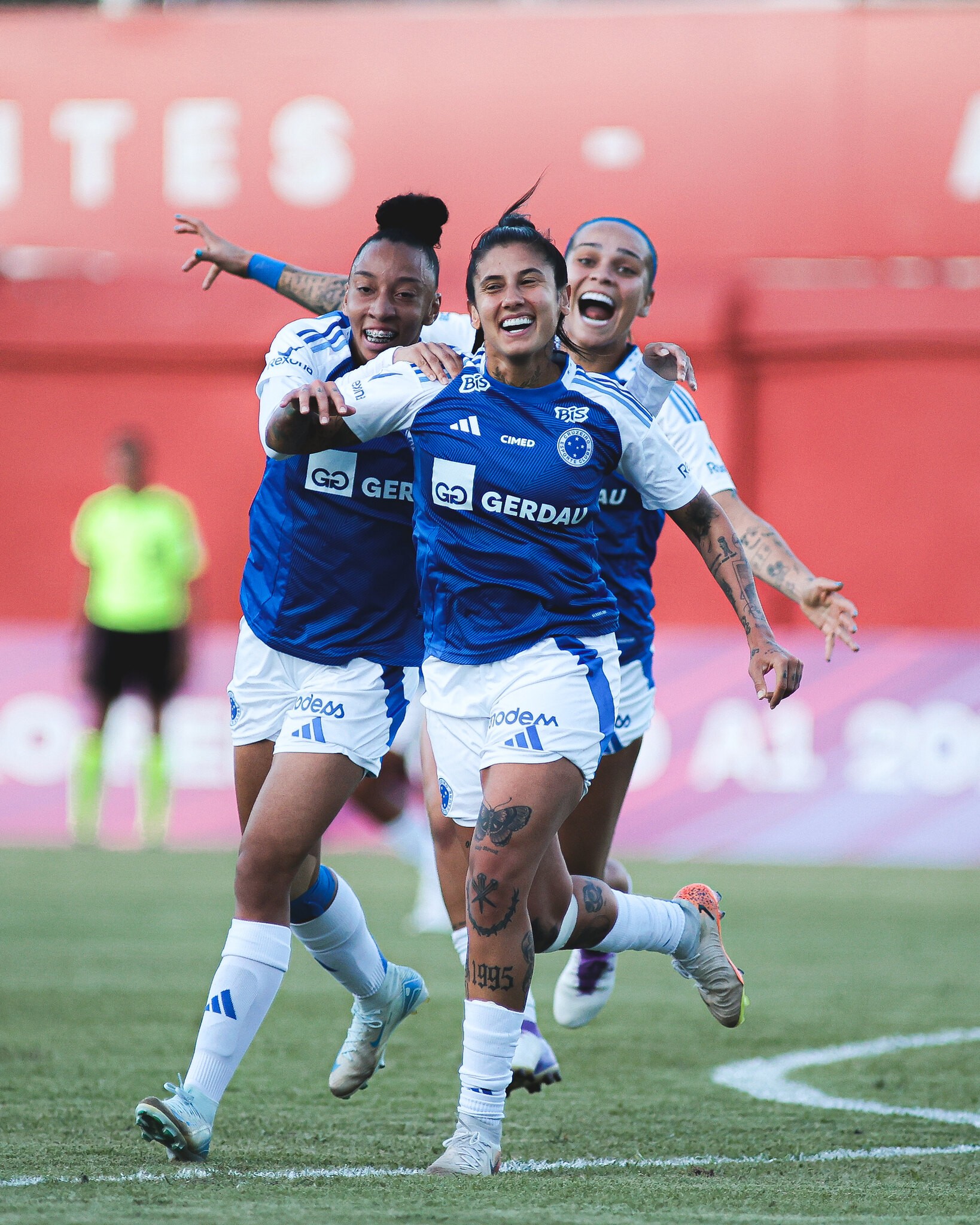 Cruzeiro pode garantir vaga antecipada na Série A do Brasileiro Feminino.