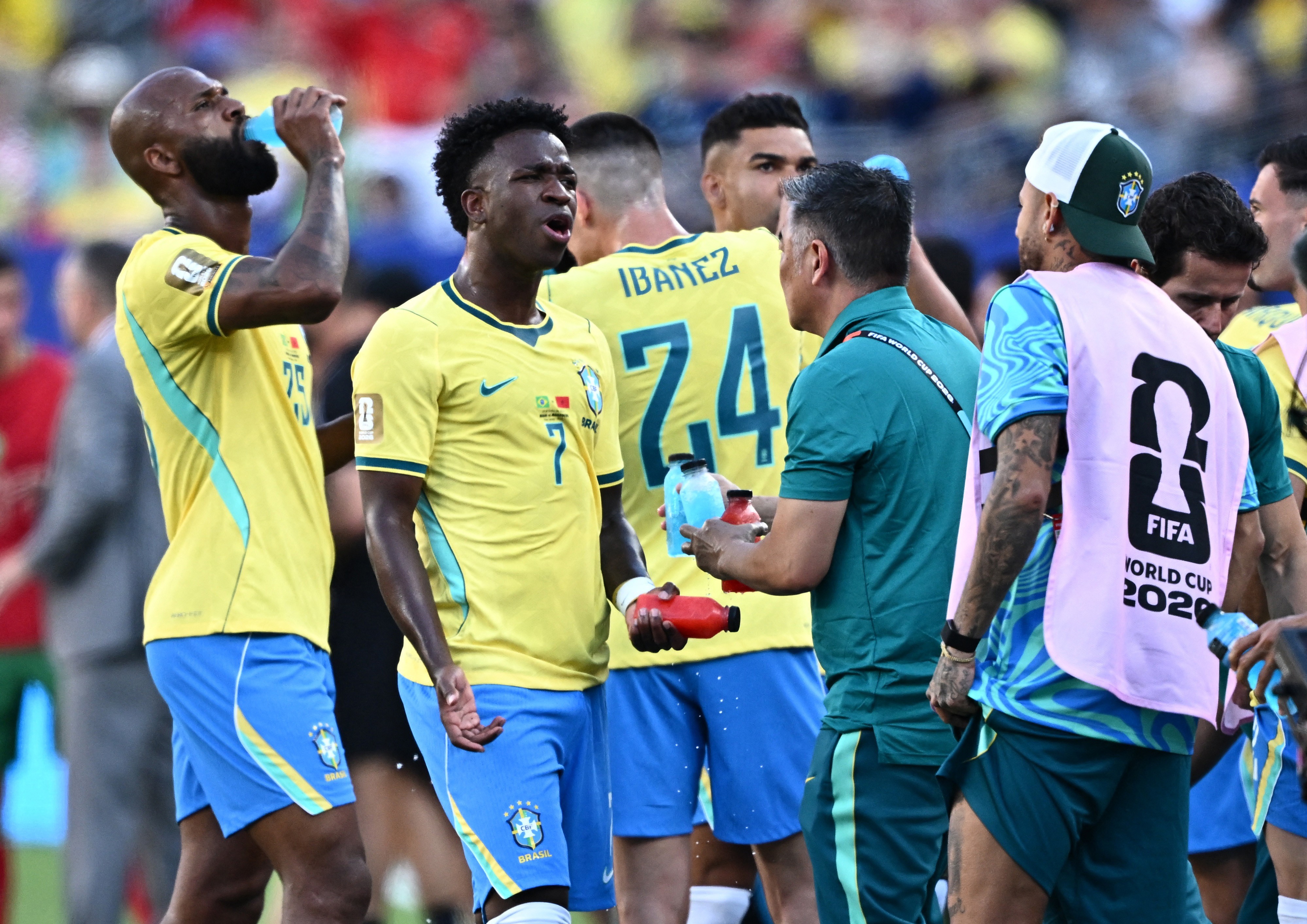 Muita hidratação, pouco acréscimo: jogos da Copa 2026 têm em média 6 minutos a menos do que 2022
