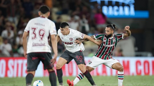 Otávio diz entender saída de Renato e admite que Fluminense sente as vaias: "Torcedor jogando contra"