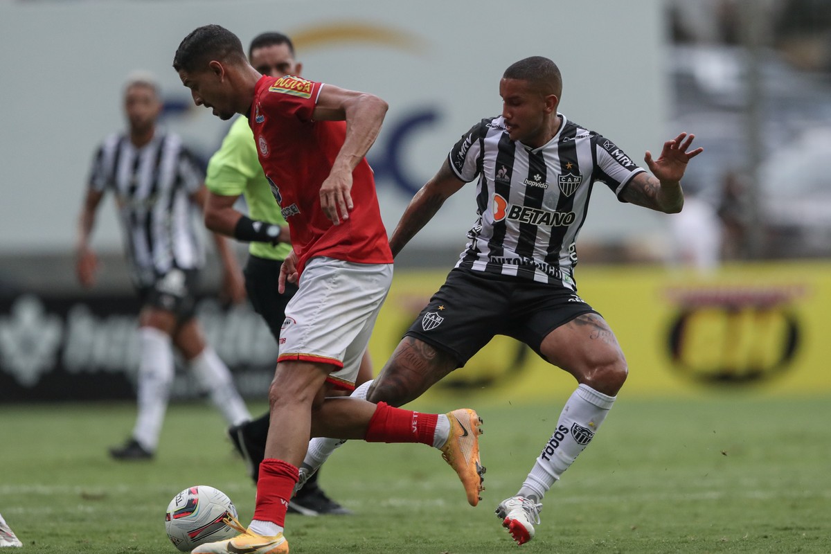 Tombense anuncia retorno de Daniel Amorim tombense ge