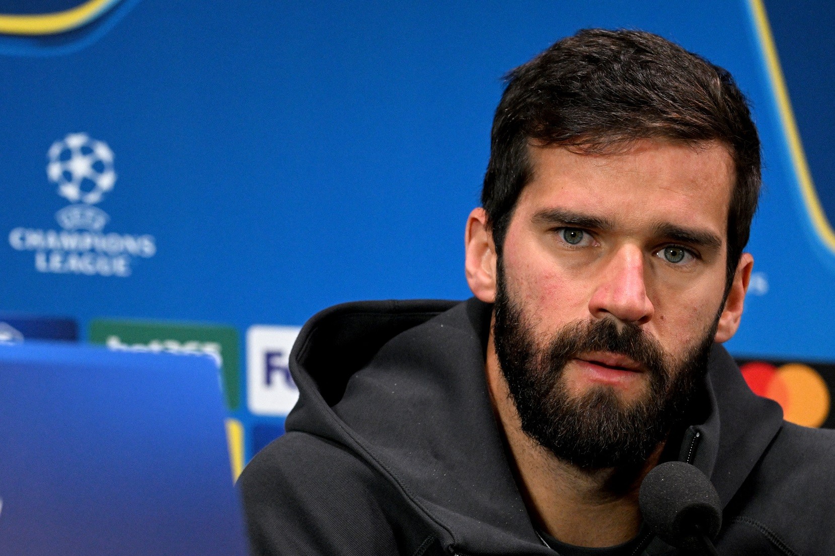 Alisson pede que jogadores sejam ouvidos sobre calendário