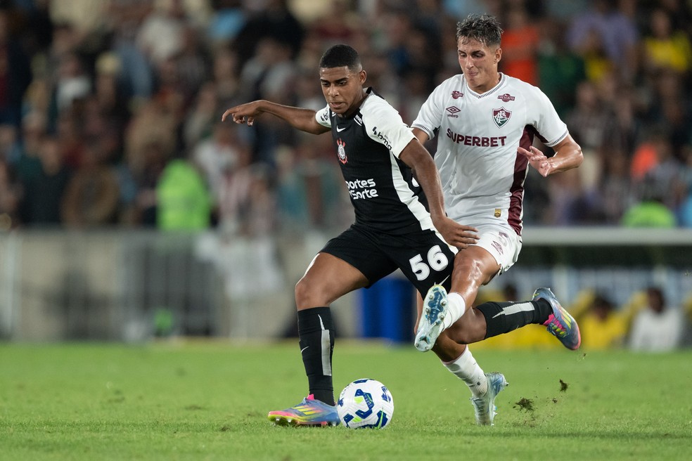Gui Negão vai desfalcar o Corinthians contra o Sport, por suspensão