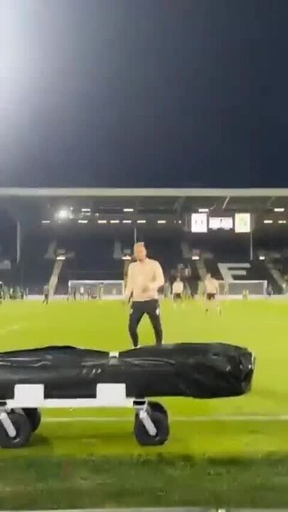 Palmeirenses atormentam Andreas Pereira antes de jogo do Fulham: 