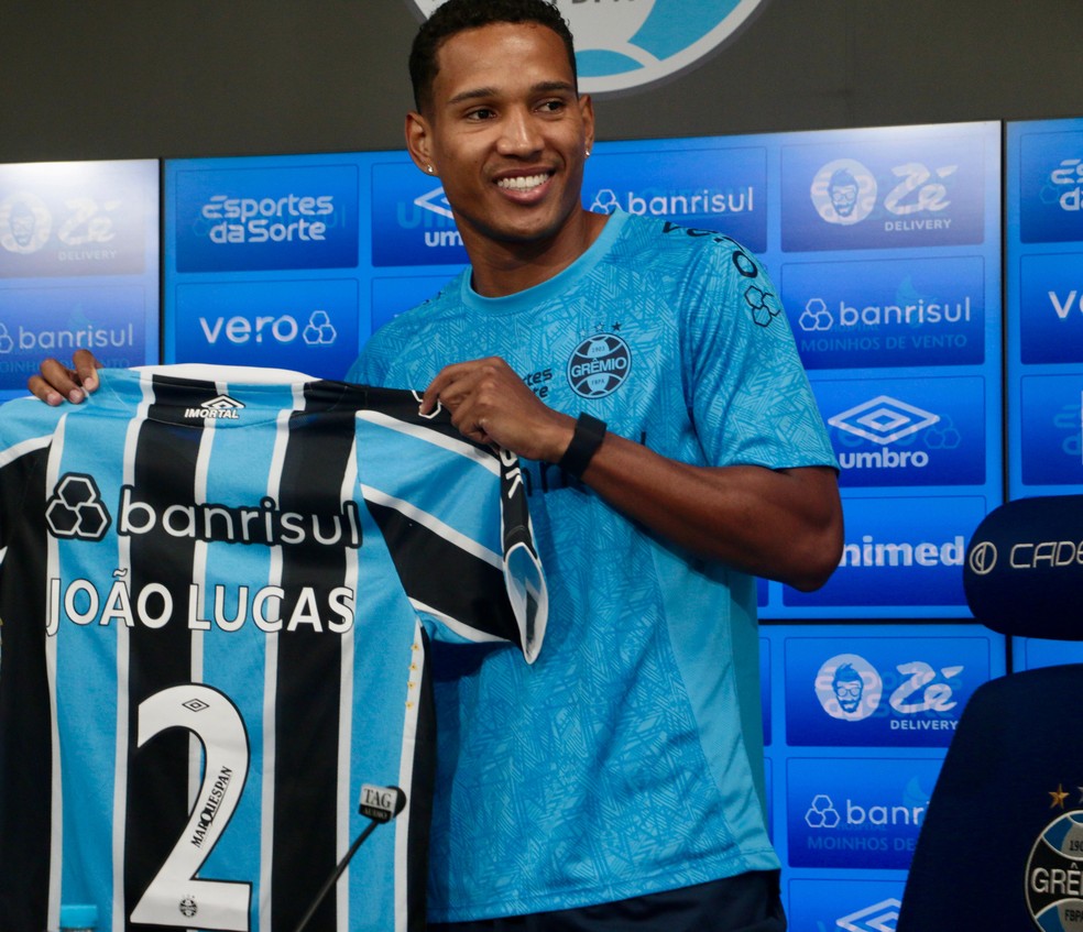 João Lucas, lateral-direito do Grêmio — Foto: Tomás Hammes