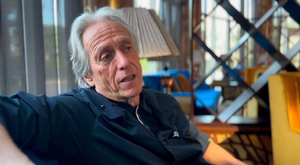 Jorge Jesus em entrevista ao ge, em Riad — Foto: Cahê Mota / ge