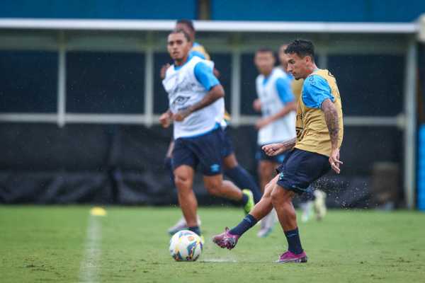 Grêmio se prepara para semifinal e tem dúvida no meio-campo.