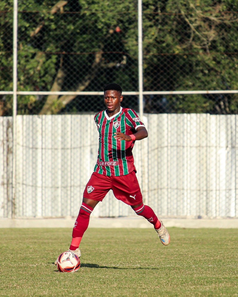 Promessa sul-africana brilha em Xerém: a trajetória de Madiba no Fluminense