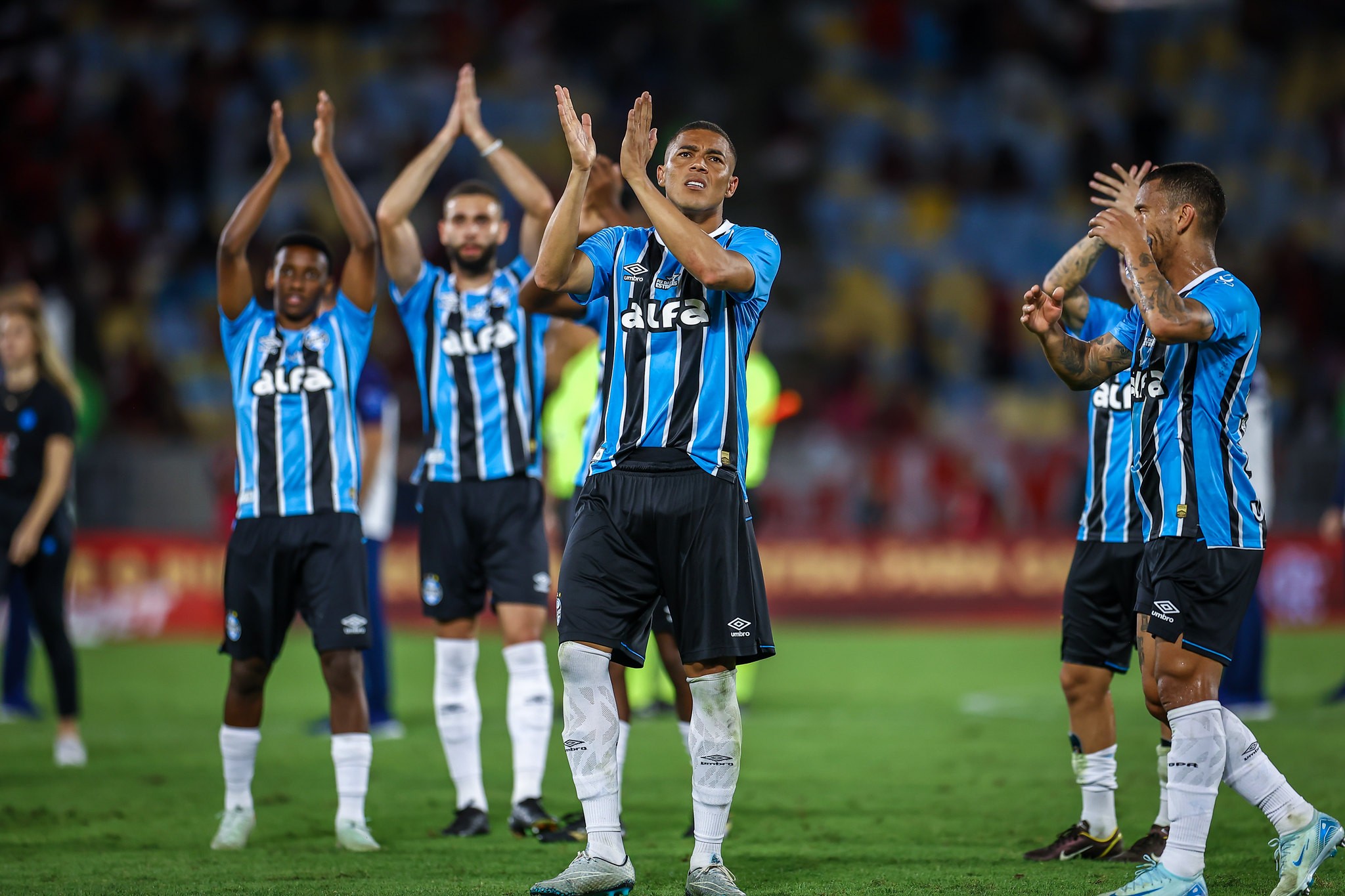 O que muda no ataque do Grêmio após lesão de Braithwaite