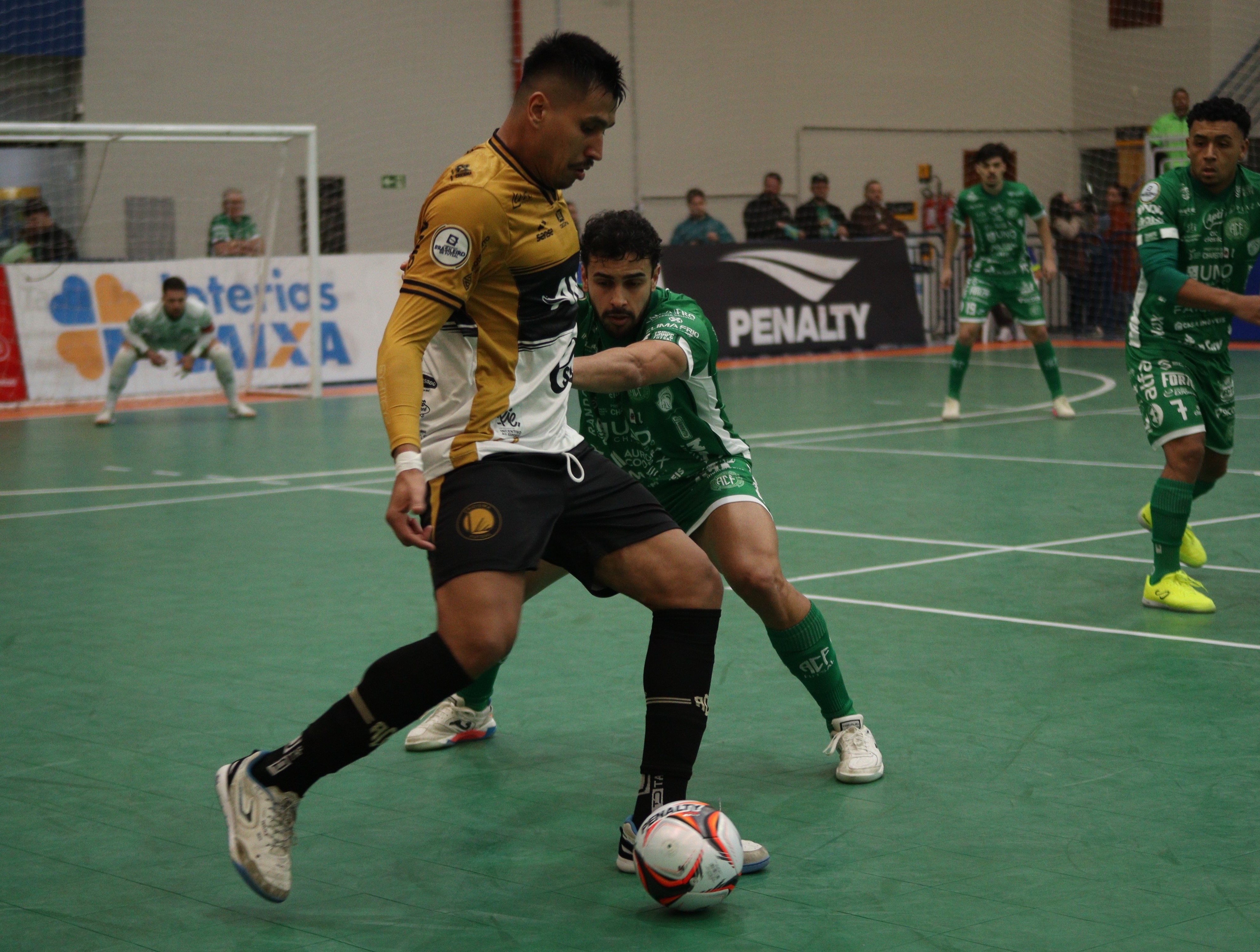 Chapecoense e Criciúma se enfrentam nas quartas de final do Brasileiro de Futsal