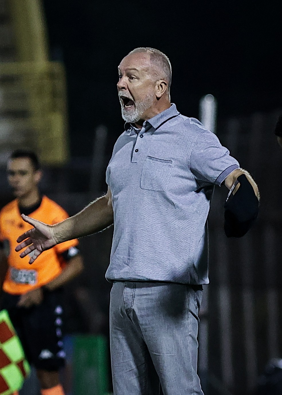 Mano Menezes pontuou alguns erros do Corinthians no ABC — Foto: Fabio Giannelli/AGIF