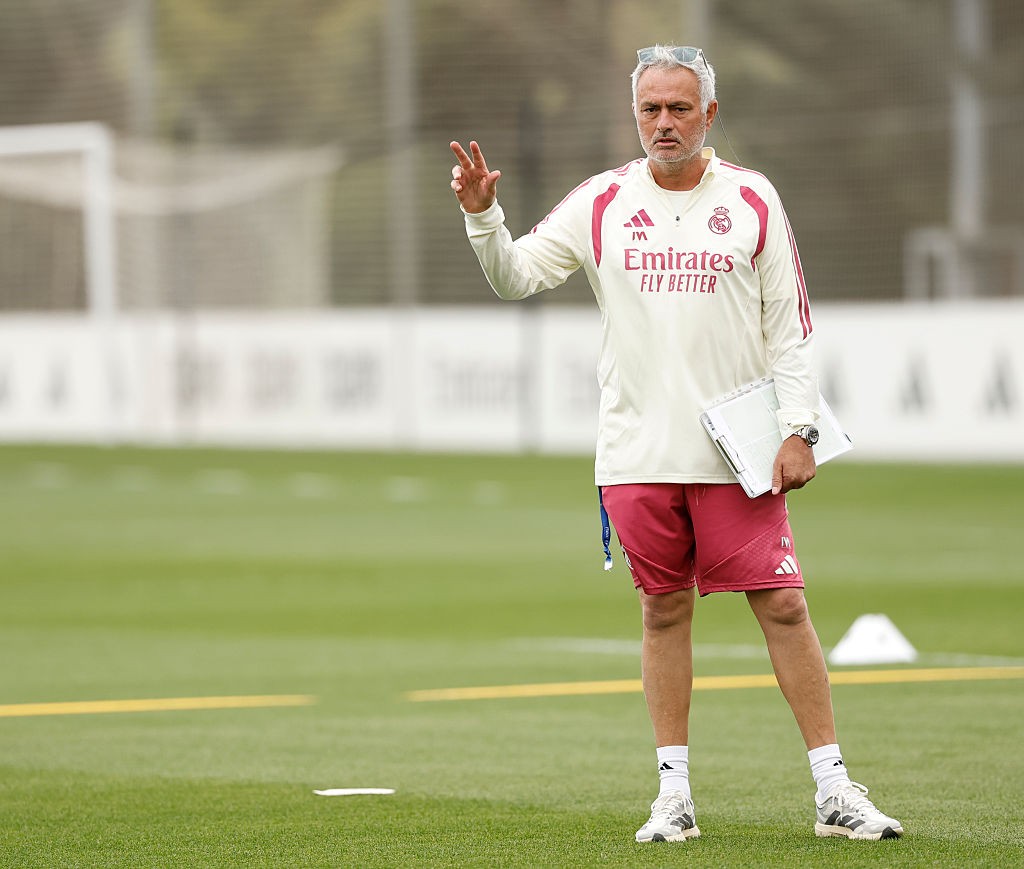 Veja como deve jogar o Real Madrid de Mourinho com tantos reforços