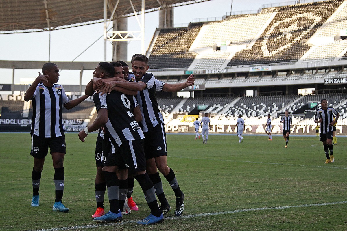 Botafogo estreia no Carioca sub-20 e técnico traça meta: 