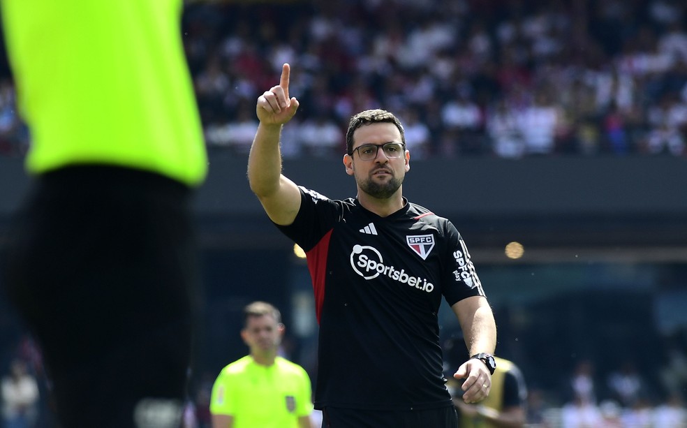 Lucas Silvestre, São Paulo x Bahia — Foto: Marcos Ribolli