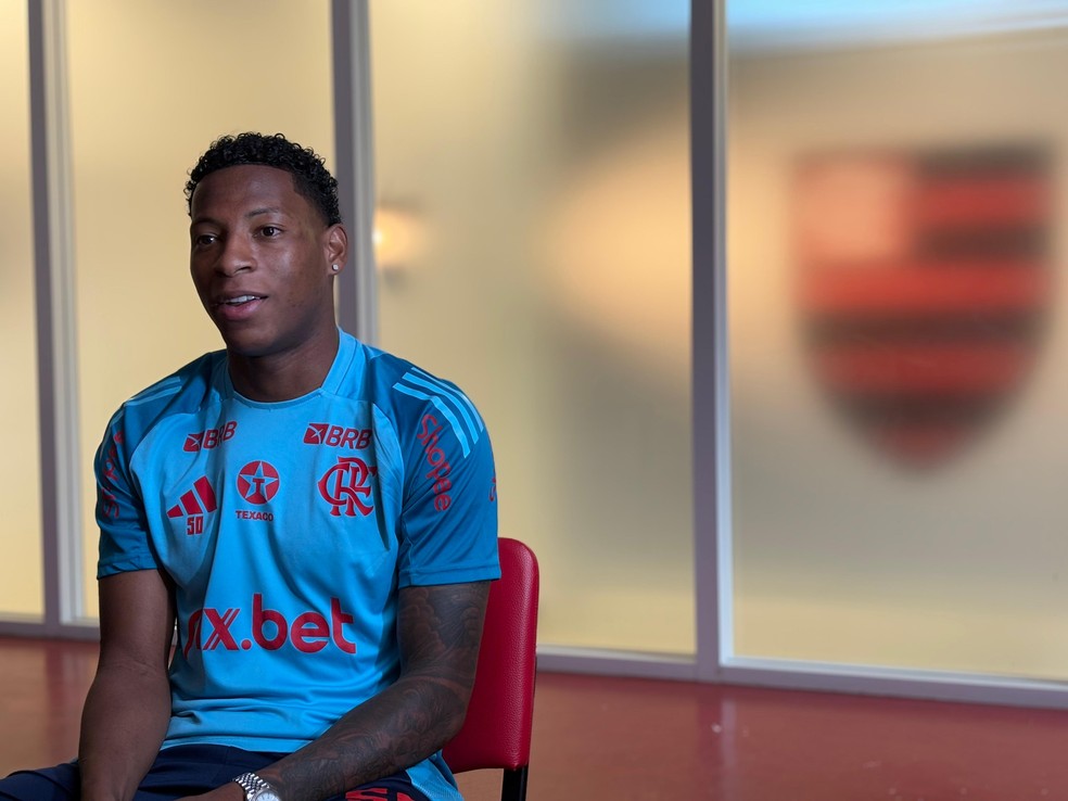 Plata, atacante do Flamengo, em entrevista ao ge — Foto: Emanuelle Ribeiro