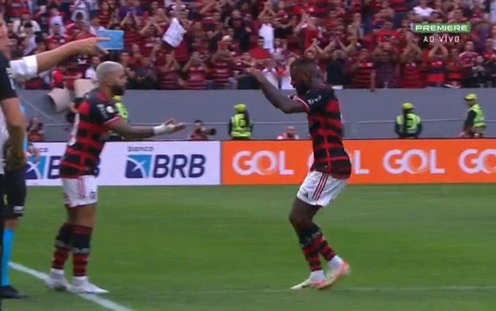 Gabigol entra em Flamengo x Criciúma — Foto: Reprodução