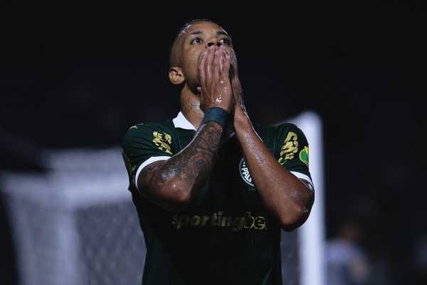 Caio Paulista se destaca nos testes de Abel e futuro no Palmeiras é incerto