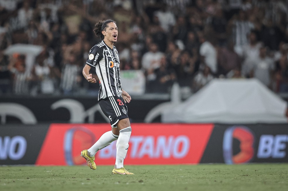 Expulso contra o Coxa, Mauricio Lemos não encara o Palmeiras — Foto: Pedro Souza / Atletico; 