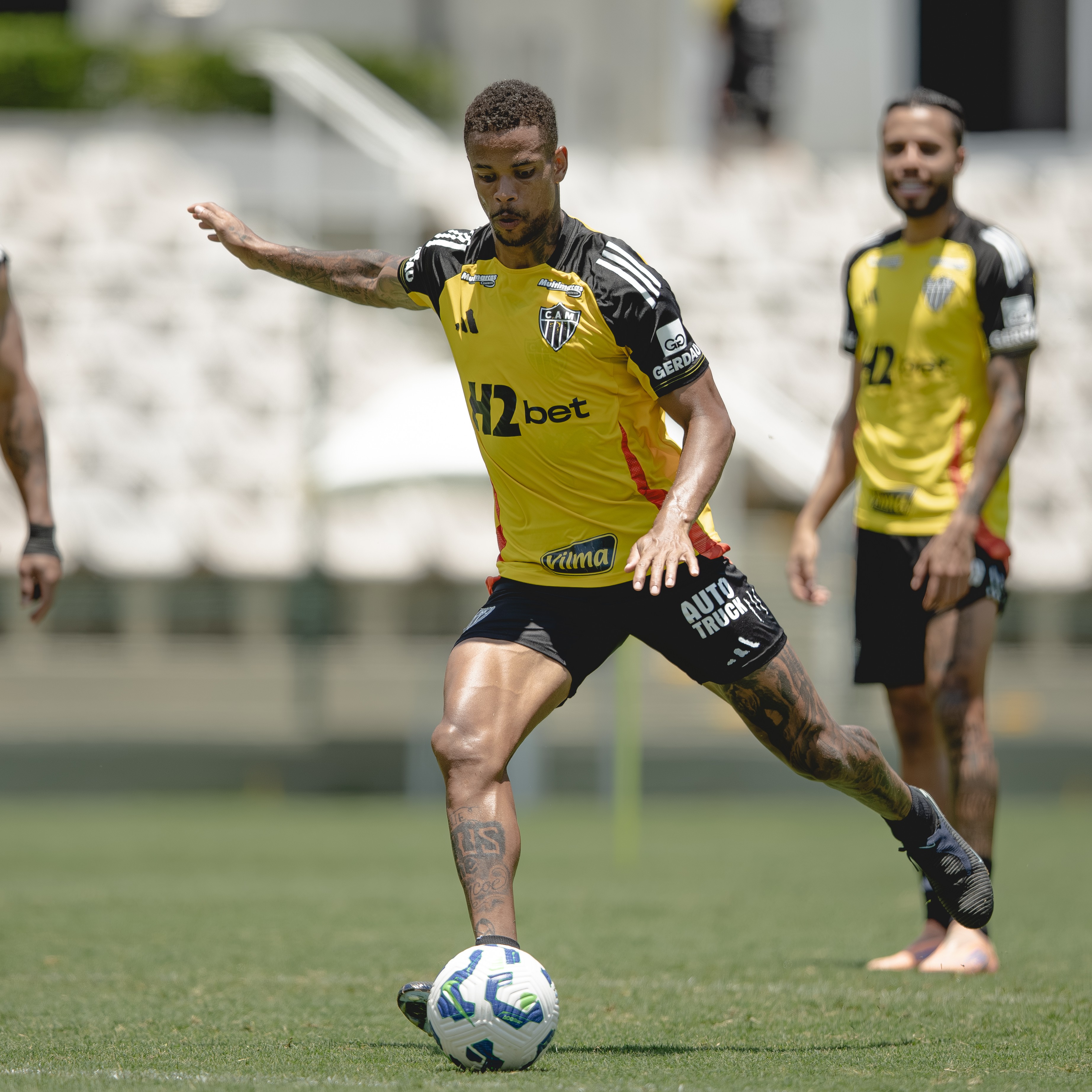 Palmeiras encaminha empréstimo de Caio Paulista para o Grêmio | Ge