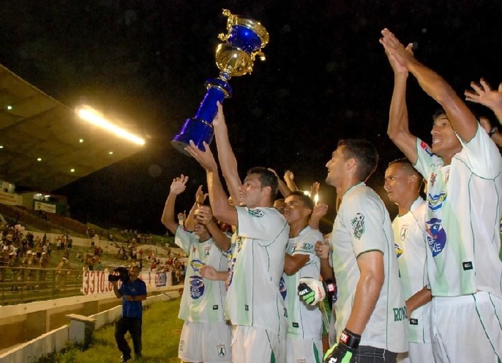 Sousa venceu o Treze na final do Camepeonato Paraibano 2009 — Foto: Leonardo Silva / Jornal da Paraíba