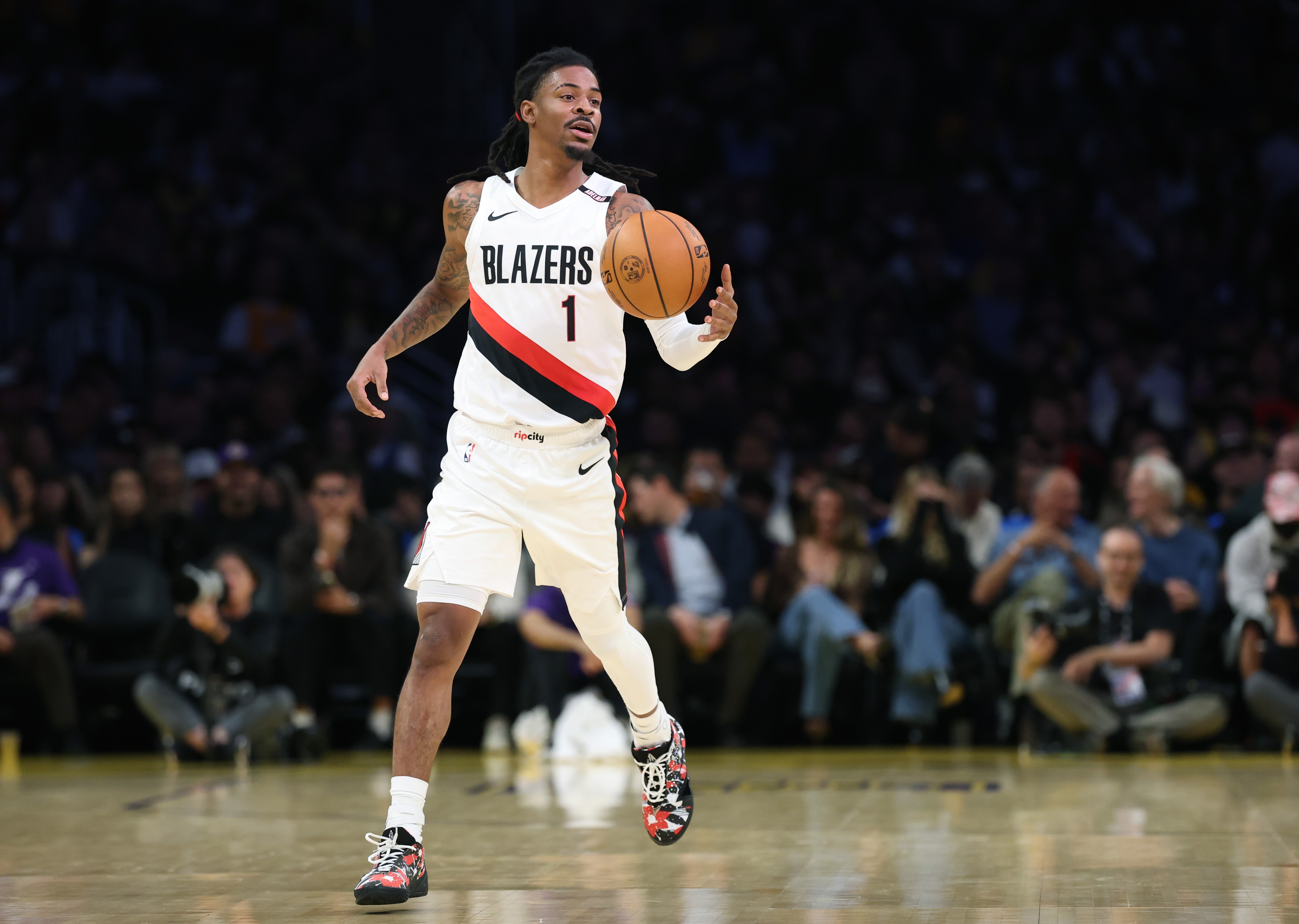 Ja Morant e Tyrese Haliburton sofrem lesões e aumentam lista de desfalques na NBA