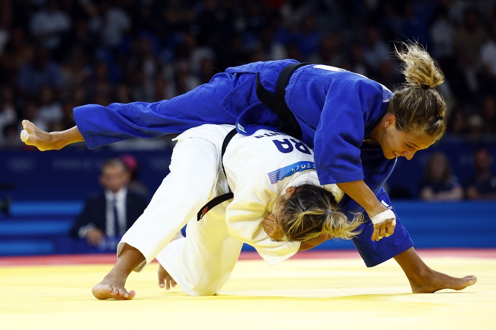 Larissa Pimenta e Odette Giuffrida disputam bronze no judô das Olimpíadas — Foto: Reuters