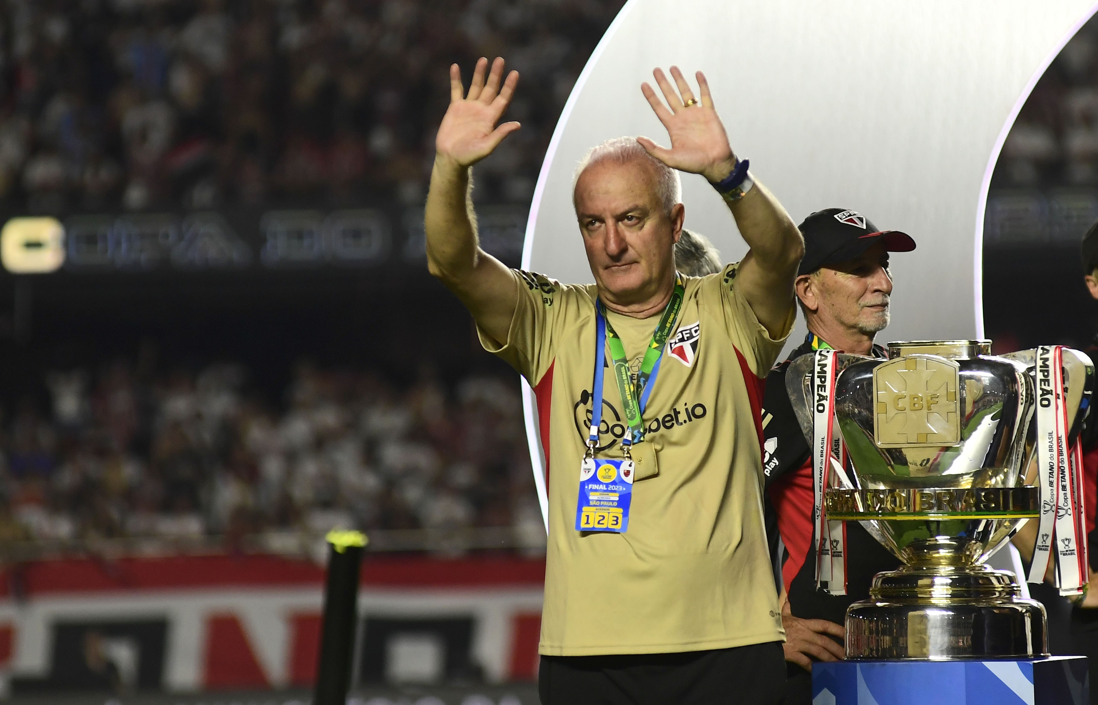 Dorival Júnior reencontra campeões da Copa do Brasil no São Paulo; veja quem segue no elenco