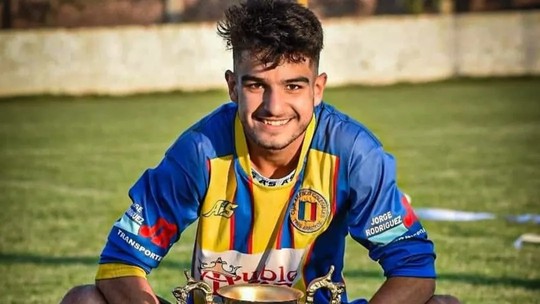 Como Flaco se reergueu no futebol amador antes de chegar ao Palmeiras e ser cobiçado pelo River - Convocado recentemente pela seleção da Argentina, centroavante deu passo atrás na carreira em time modesto de Tres Arroyos para se reinventar e chegar ao auge cinco anos depois