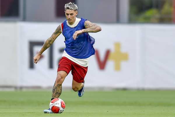 Varela larga na frente em 2024 para assumir a lateral direita do Flamengo