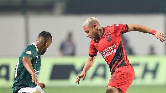 Atuações: Tadeu faz defesa milagrosa e Alesson evita a derrota - Foto: (Gustavo Oliveira/Athletico)