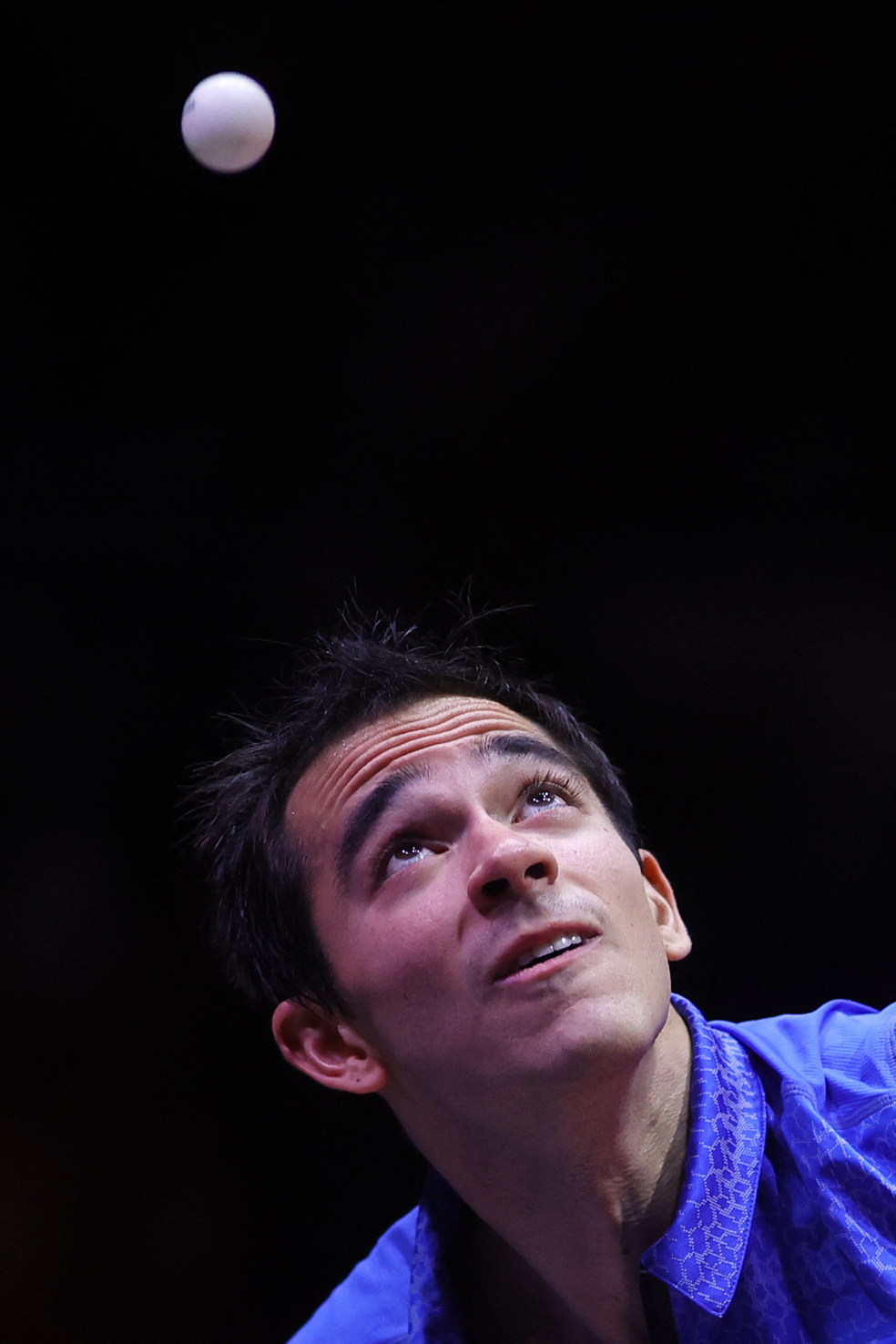 Hugo Calderano em ação na final do Mundial de Doha — Foto: Karim Jaafar/AFP