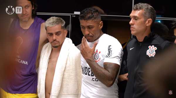 Emocionante discurso de Paulinho no vestiário do Corinthians após goleada; vídeo.