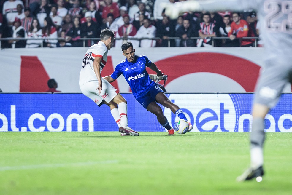 Kaiki em ação durante São Paulo x Cruzeiro — Foto: Gustavo Aleixo/Cruzeiro