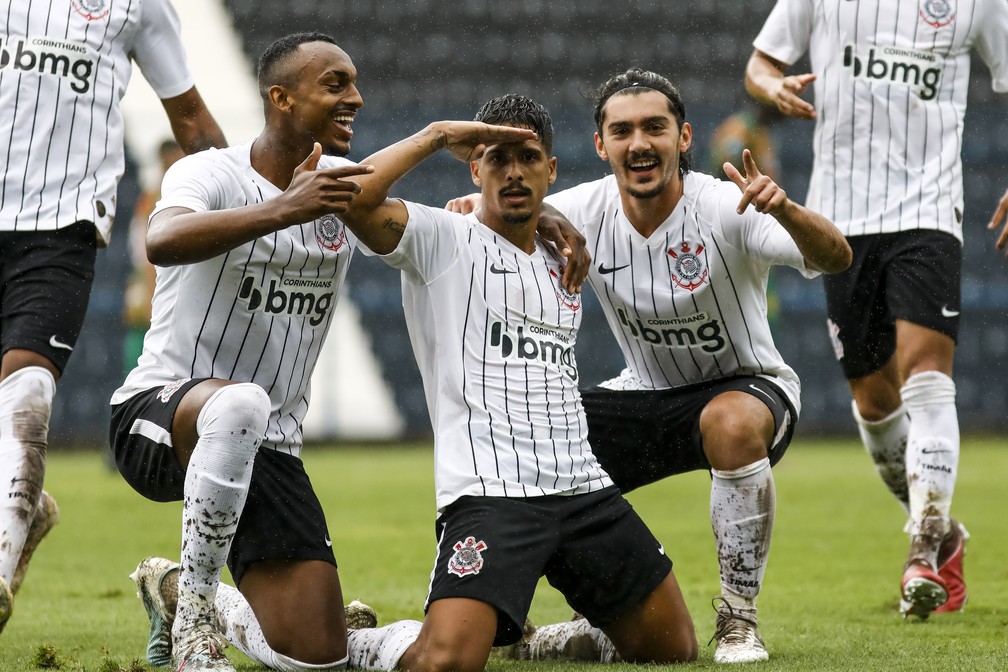 Salários dos jogadores do Corinthians: quanto ganha cada atleta?