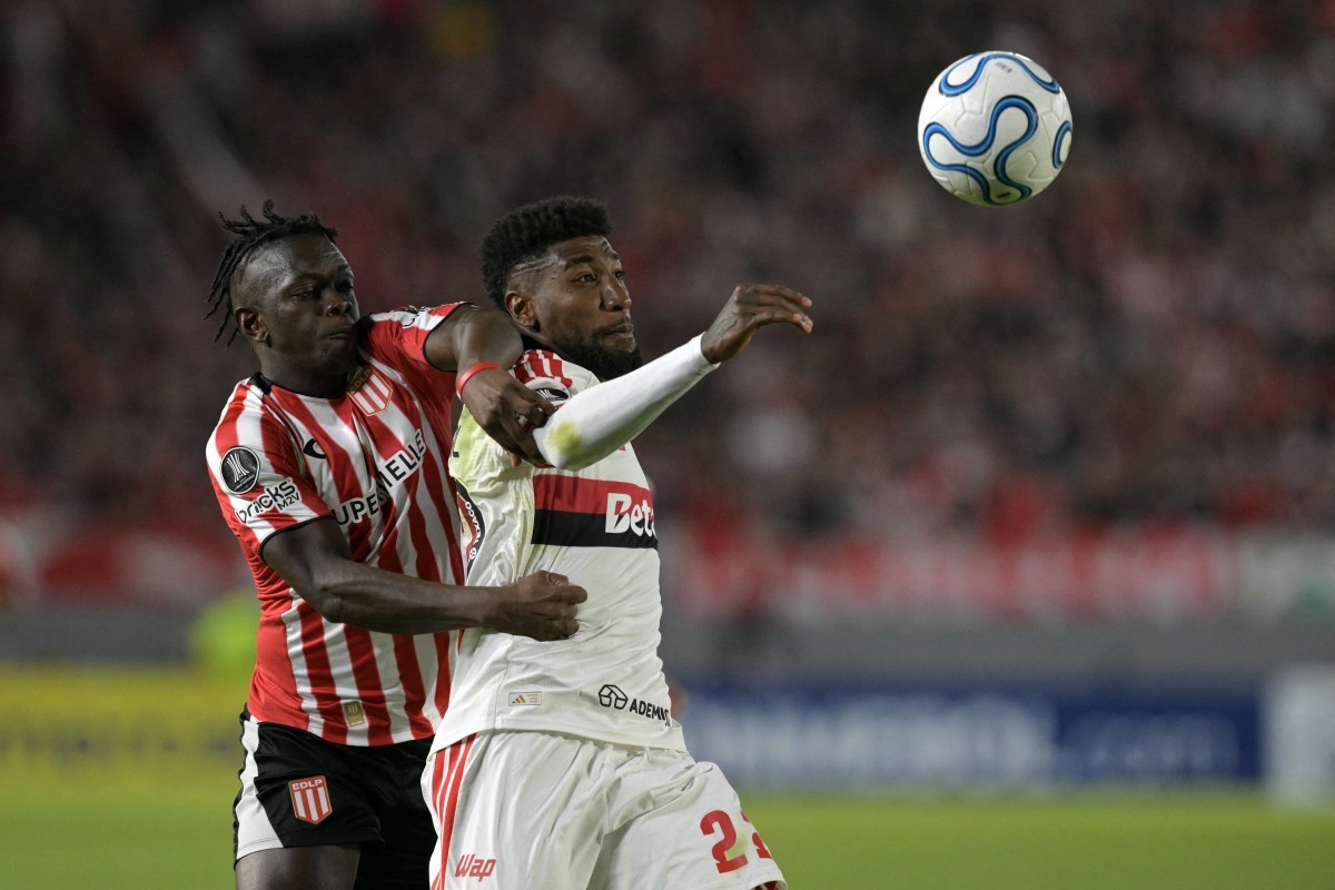 Emerson Royal critica atitudes desleais em confronto na Libertadores