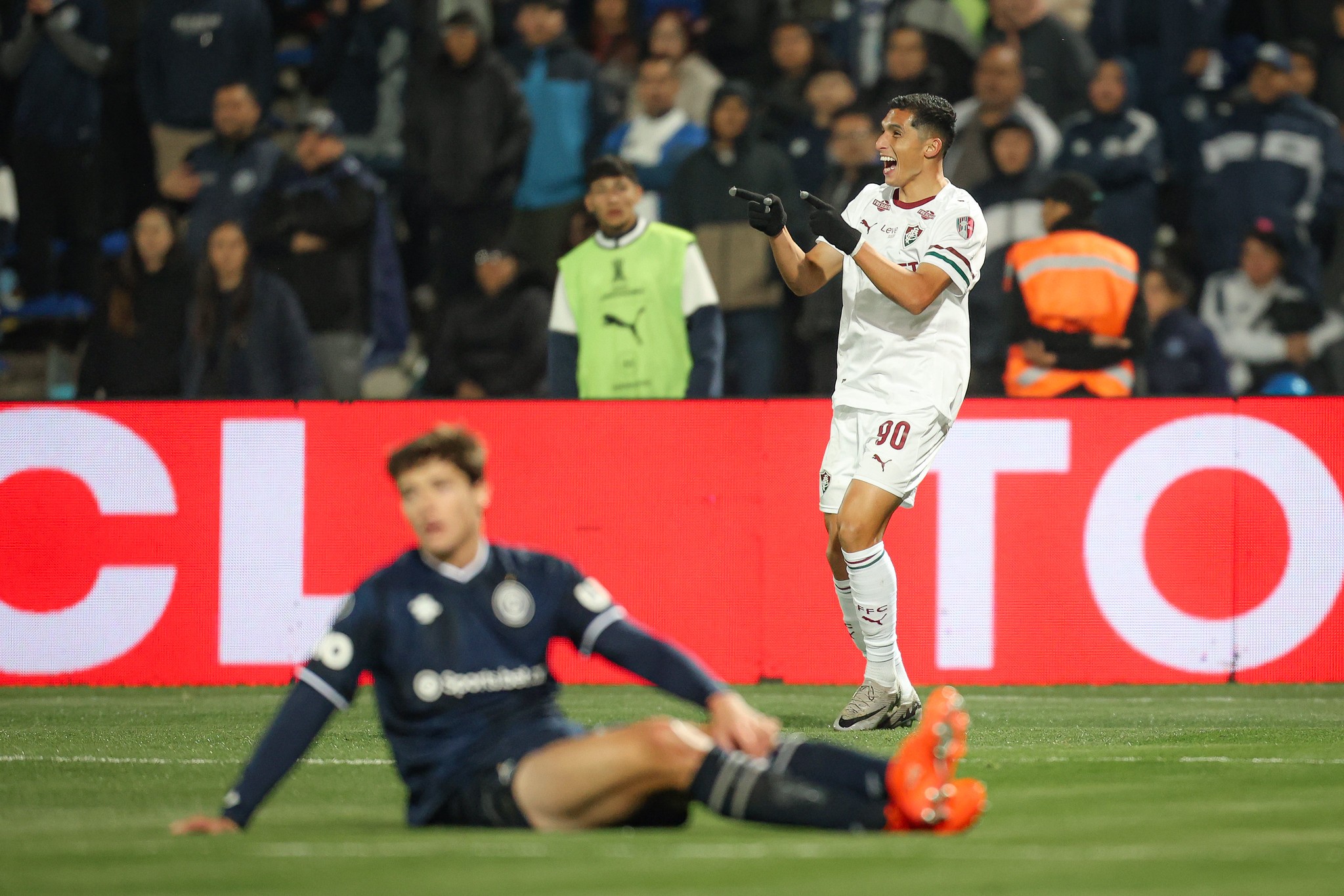 Serna é o herói da classificação do Fluminense na Libertadores