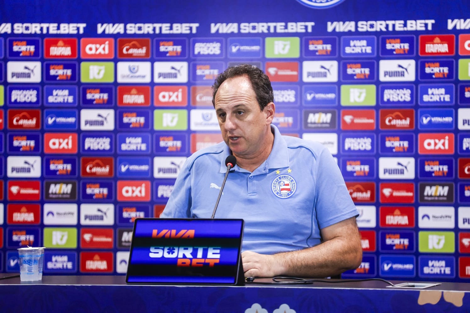 High-Quality Rogério Ceni Detona Primeiro Tempo Do Bahia Contra O Fortaleza: 